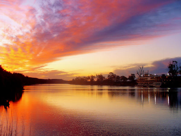 River_Sunset_manip__by_samelthecamel.jpg